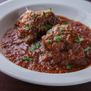 ワインに合うお料理を用意しております！！