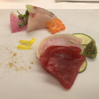 花蝶 銀座本店 - 鮪とカンパチ　なるほど築地近くと思わせる新鮮さ