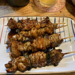 味よし 焼鳥 - シロ、カシラ、スタミナ（ニンニク入）、ヒナ、全部タレで
