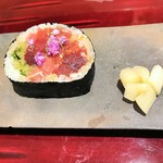 銀座 しのはら - 鮪の太巻き