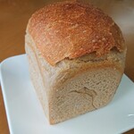161808835 - 全粒粉食パン
