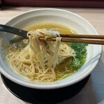 柳麺 呉田 - 麺リフトしてみました