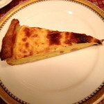 Bisutoroparijuunanaku - チーズのキッシュ（\ 500）；　これも美味しいですね。