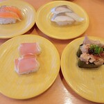 かっぱ寿司 - 焼サーモン、とろ〆さば、小樽冷式燻製生ハム、あん肝ポン酢ジュレ軍艦