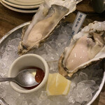 SALTY Oyster House - 