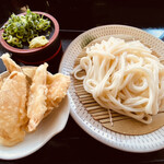 Azumi Udon - ざるうどん＝470円
                        ごぼう天＝100円