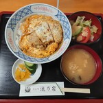 瀧乃家 - かつ丼 1,000円也（税込）