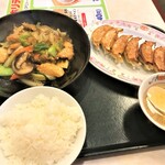 Gyouza No Oushou - 211106土　東京　餃子の王将 上板橋駅南口店　鶏のうま煮フェアAセット、餃子＋3個
