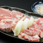 Yakiniku Warai Tombasu - 豚三種盛り(ヒレ、サガリ、肩肉)