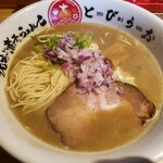 焼きあご煮干しらぁめん とびうお - 濃厚焼きあご煮干しらぁめん 850円