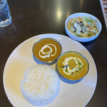 Lunch Curry - ２カレーセット（チキンカレー激辛、グリーンカレー激辛、ライス）