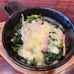 ガスト - ほうれん草とベーコンのチーズグラタン
