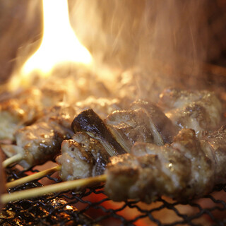 We are particular about the ingredients used in the ``Yakitori'' grilled over charcoal!
