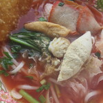 タイ国料理 ゲウチャイ - 複数の練り物が旨みをアップ