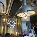 カフェアンドバー ファクトリーフォーティーファイブ - 店内