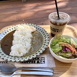 ザ デック コーヒー&パイ - デックカレーセット（1,080円）＋ライス大盛り（50円）