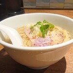 罪なきらぁ麺 - ポルチーニ香る塩らぁめん