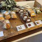 マツガミネ コーヒー ビルヂング 103グリムの森店 - 