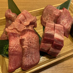 焼肉一心たん助 旦 - 