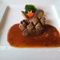 岐阜グランドホテル - メインデッシュ（牛ヒレ肉の粒マスタード添え）