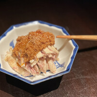 大傳梅梅 - 蒸し鶏胡麻だれ　（棒棒鶏）