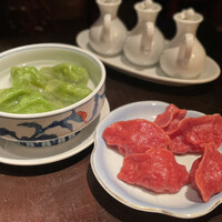 大傳梅梅 - 海老水餃子　梅豚焼き餃子