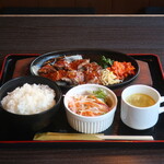 炭火焼肉 ホルモン 濱蔵 - カルビランチ