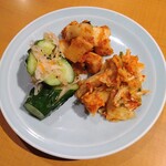 Yakiniku no Kanemaru Nishiyaidzu Ten - 泡菜拼盘