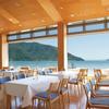 奥琵琶湖マキノ グランドパークホテル レストラン竹生 - 内観写真:開放的な空間のレストラン