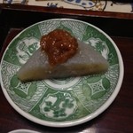 百姓屋敷 じろえむ - ②自家製こんにゃくともろみ味噌