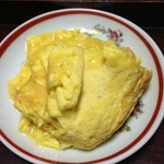 百姓屋敷 じろえむ - ⑤平飼い鶏の有精卵で作った半熟玉子焼き