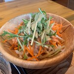 Sumibi Kitchen Odoribi - やわらか常陸牛ハンバーグ&つくば鶏のローストチキン（むね肉）…税込1000円