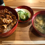 たけとう茶屋 - 豚の蒲焼き丼定食