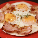 ルッカ - 幻のベーコンエッグ
