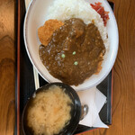 太和良食堂 - カツカレー