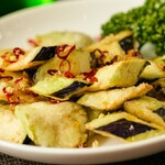 Exquisite! Fried eggplant with Japanese pepper