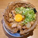 新橋　岡むら屋 - 牛しゃぶ合盛り＋生卵＋ねぎ