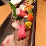 魚串 然 - お刺身の盛り合わせ