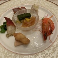 鴻臚 - 