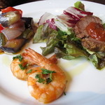 ドン マンジョーネ ディ ナポリ - 前菜盛合せ　（ローストポークのサラダ・カポナータ・エビのフリット）
