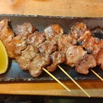 もつ焼 まるい - 皮なしタン