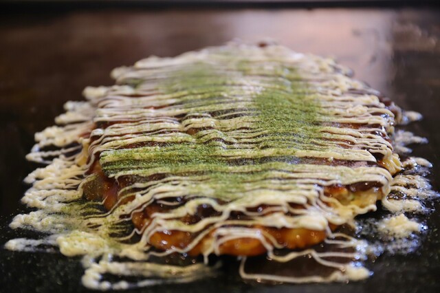 お好み焼き・鉄板焼き 4月11日(金)にオープンします！ 吉田口駅の駅中にお店がありますので