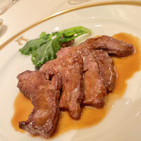 アピシウス - メイン:和牛心臓肉のポワレ　ソース　ボルドレーズ