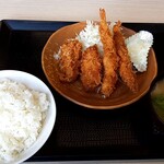 かつや - 秋の海鮮フライ定食