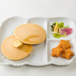 AROUND TABLE - キッズパンケーキ　730円