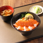 Date salmon salmon roe bowl