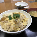 一福食堂 - ふた付どんぶりで出てきます