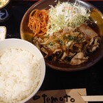 Shoku No Cha Ya Tsukushi - ご飯味噌汁漬け物サラダ付き