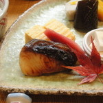 鰆の西京焼きと出汁巻き