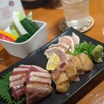 炭火焼鳥さかもり北新地 - 鶏たたき三種盛り